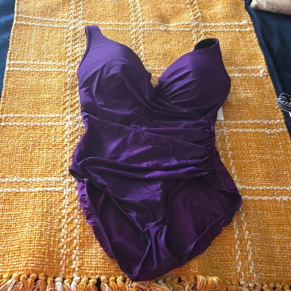 MIRACLESUIT one piece
